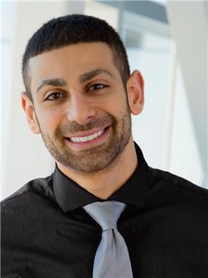 Photo of Ali Houmani